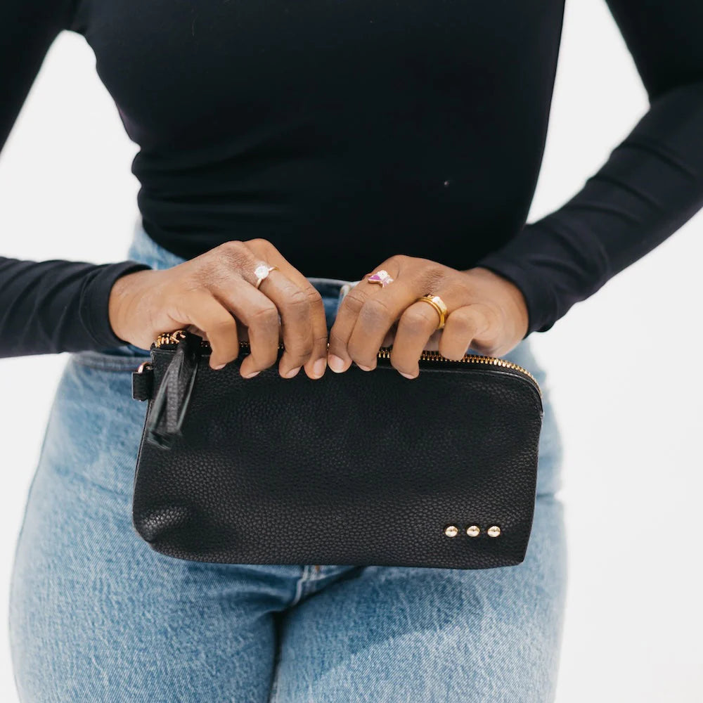 Pretty Simple Cardholder Clutch Black