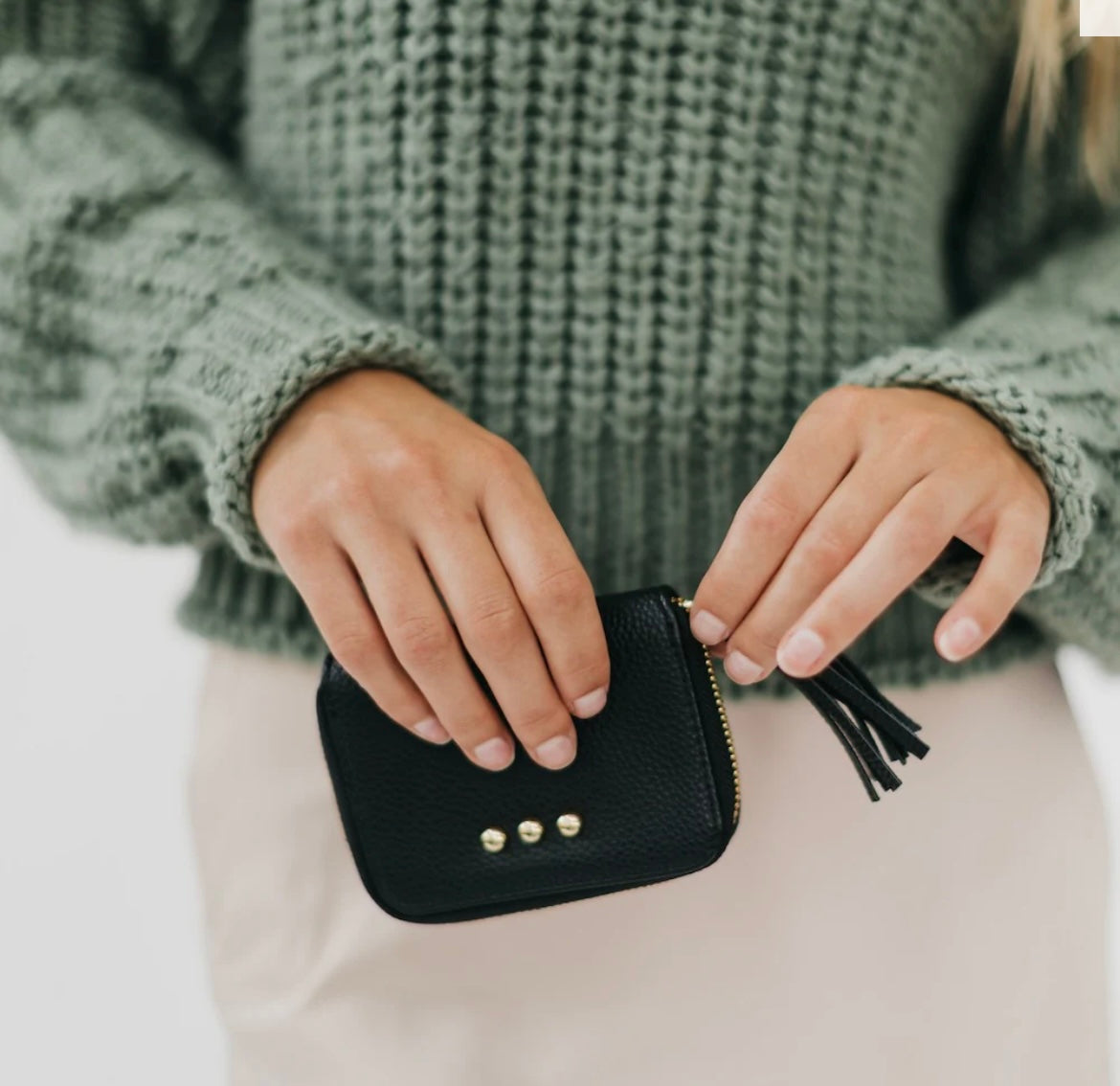 Pretty Simple Small Wallet Black