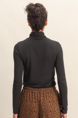 Nice & Cozy Turtleneck Top Black