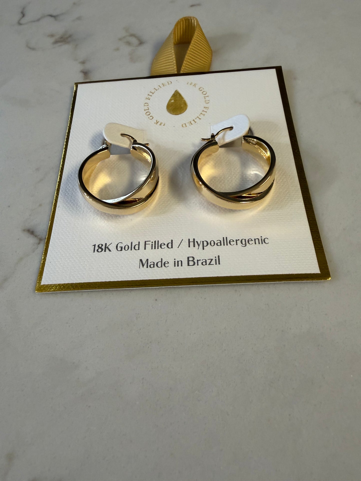 Wrapped Up Earrings Gold