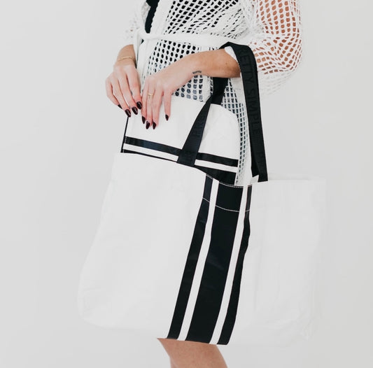 Pretty Simple Splash Proof Tote White/Black
