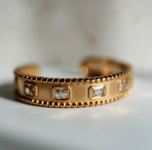 The Frosted Cuff