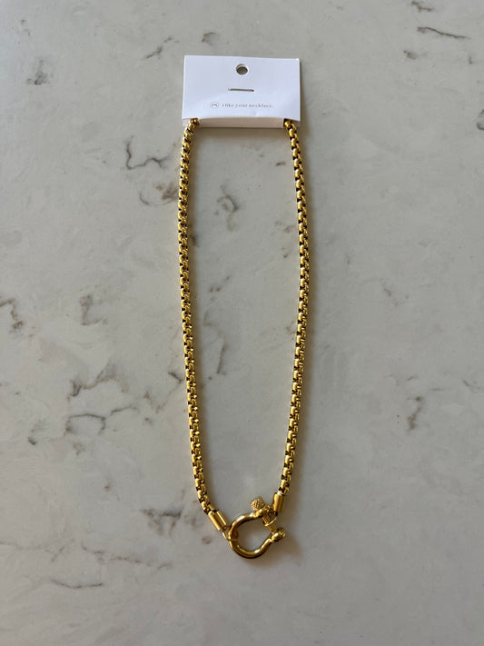 Pretty Simple Lucky Me Horseshoe Toggle Necklace
