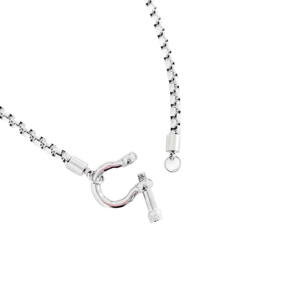 Pretty Simple Lucky Me Horseshoe Toggle Necklace Silver