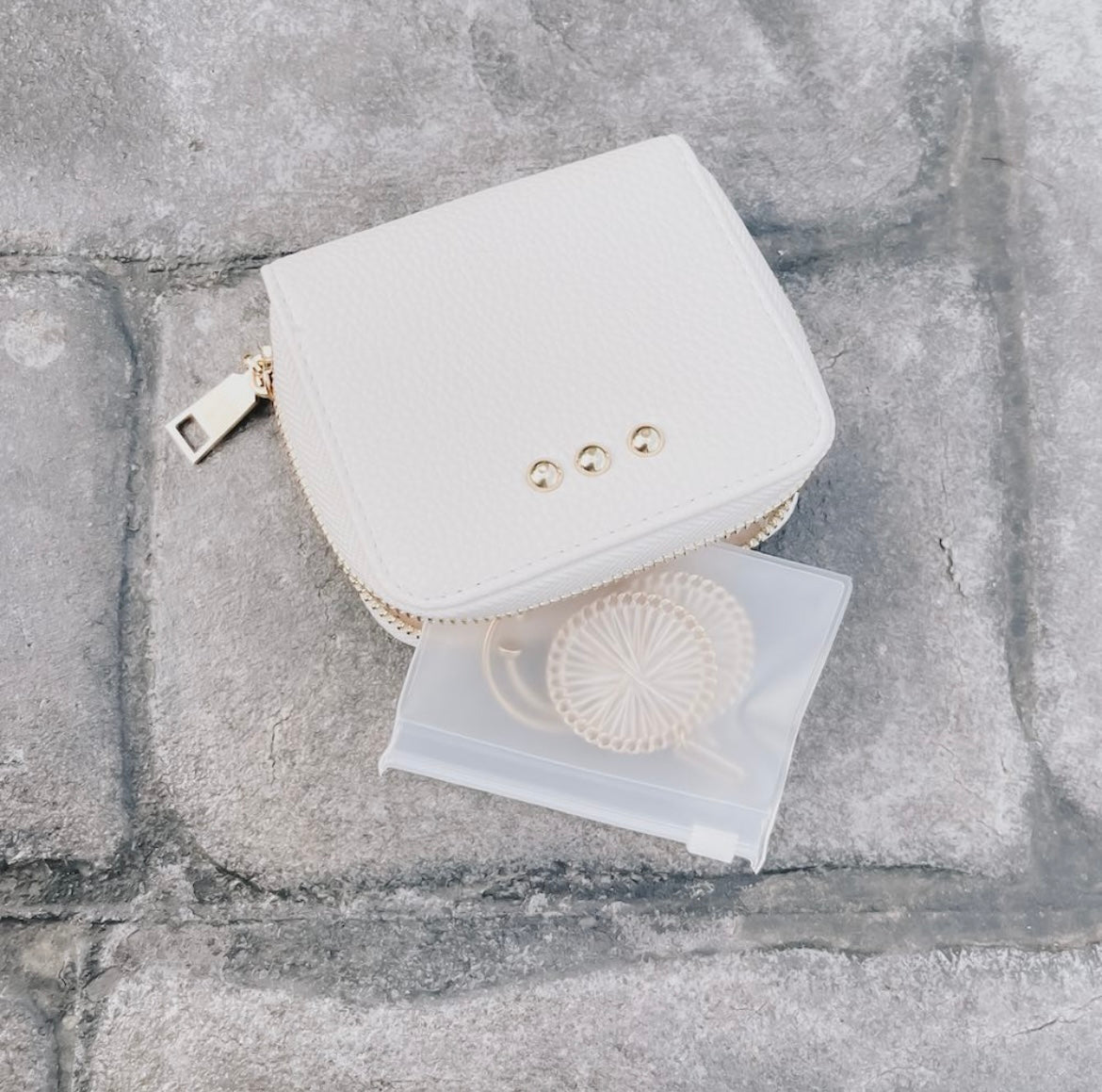 Pretty Simple Jewelry Pouch Cream