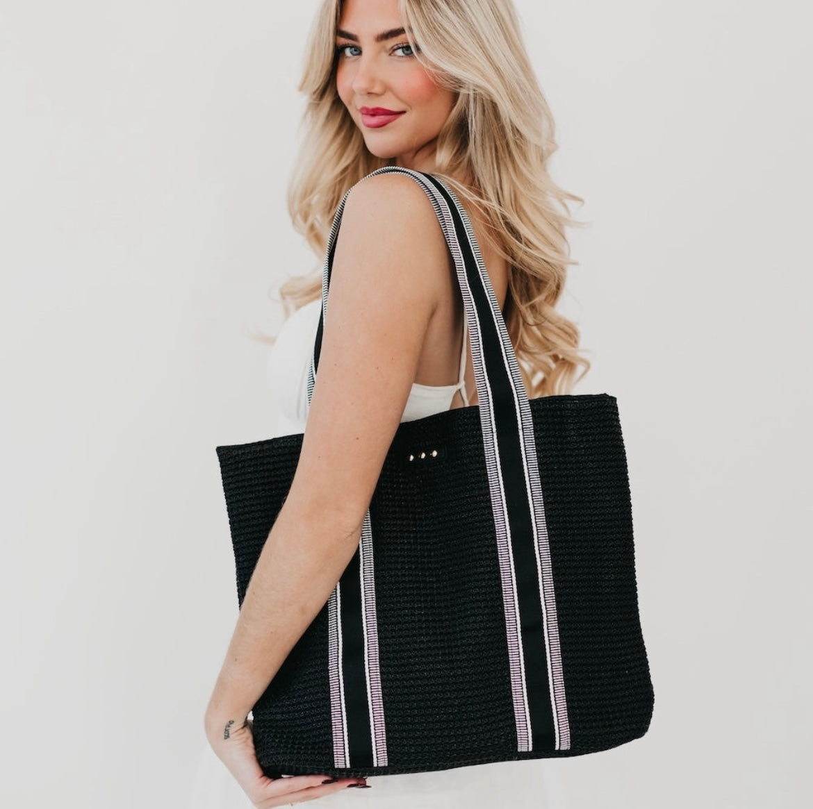 Pretty Simple Raffia Tote Bag Black