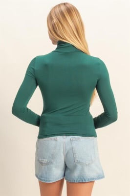 Mountainside Turtleneck Top Green