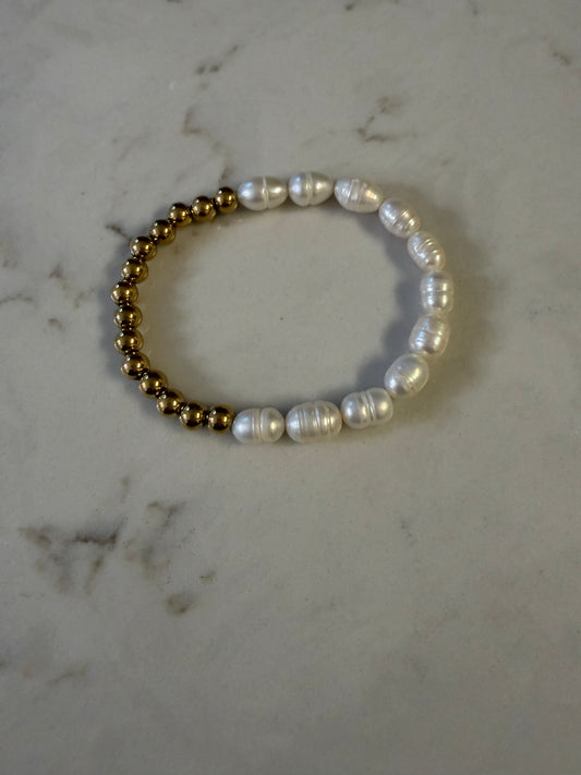 OMG Bling Pearl Gold Beaded Stretch Bracelet