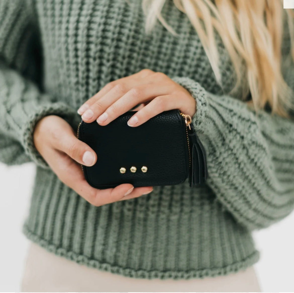Pretty Simple Small Wallet Black